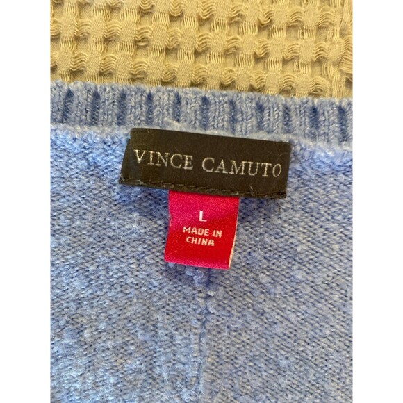Vince Camuto Sweater Size Large V Neck Baby Blue “Fuzzy” Knit Soft Top - Picture 6 of 10